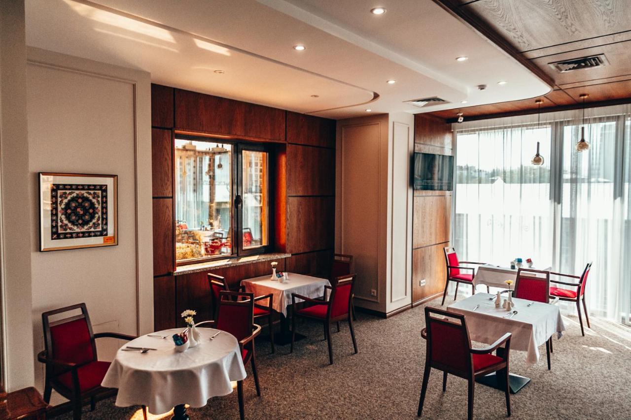 City Hotel Bishkek Luaran gambar