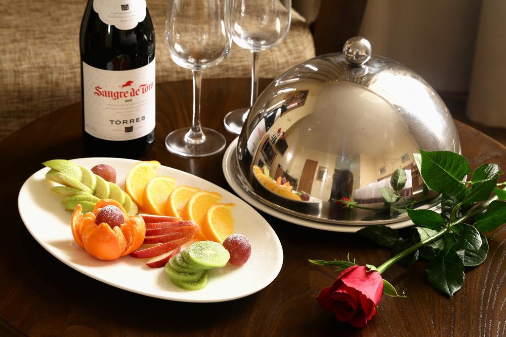 City Hotel Bishkek Luaran gambar