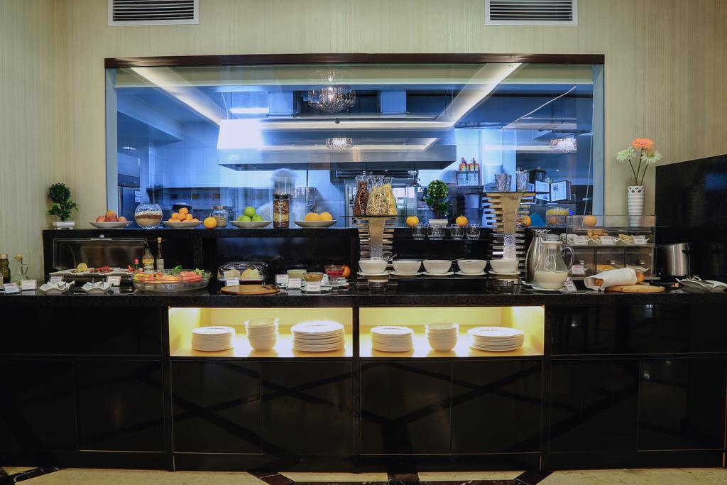 City Hotel Bishkek Luaran gambar