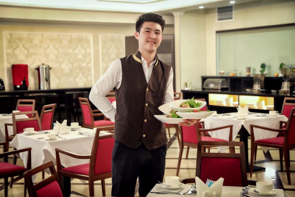 City Hotel Bishkek Luaran gambar