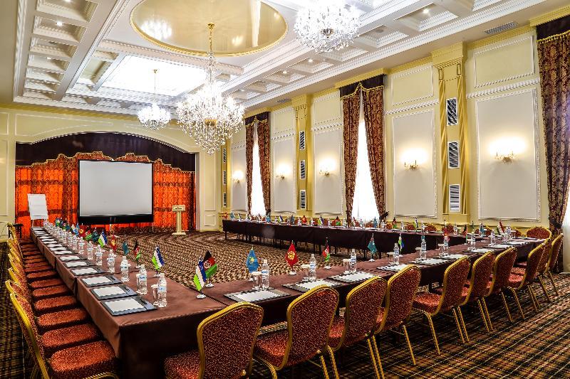 City Hotel Bishkek Luaran gambar