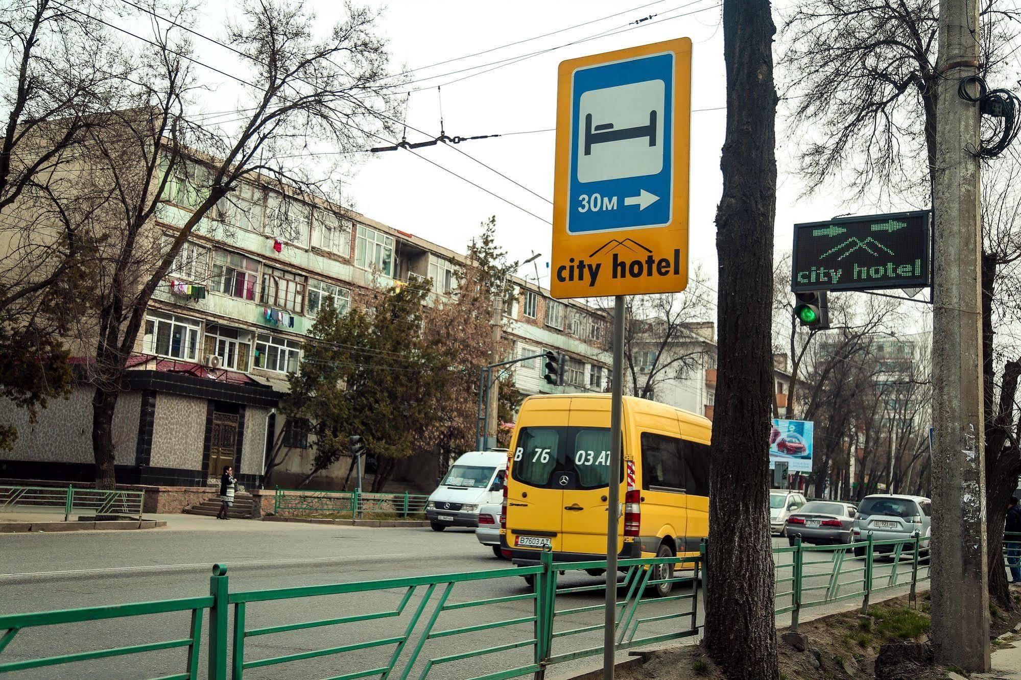 City Hotel Bishkek Luaran gambar