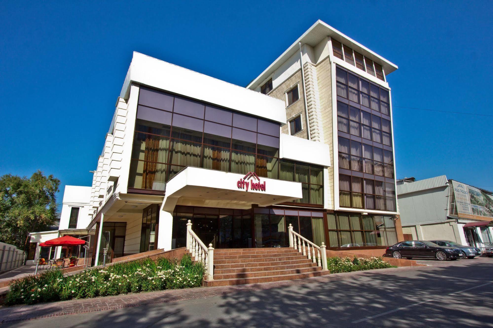 City Hotel Bishkek Luaran gambar